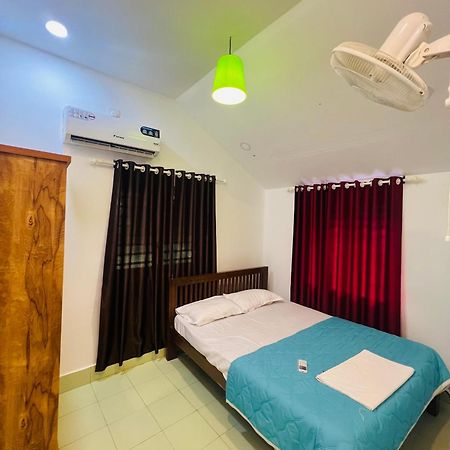 7Fort Homestay Athirappilly Extérieur photo