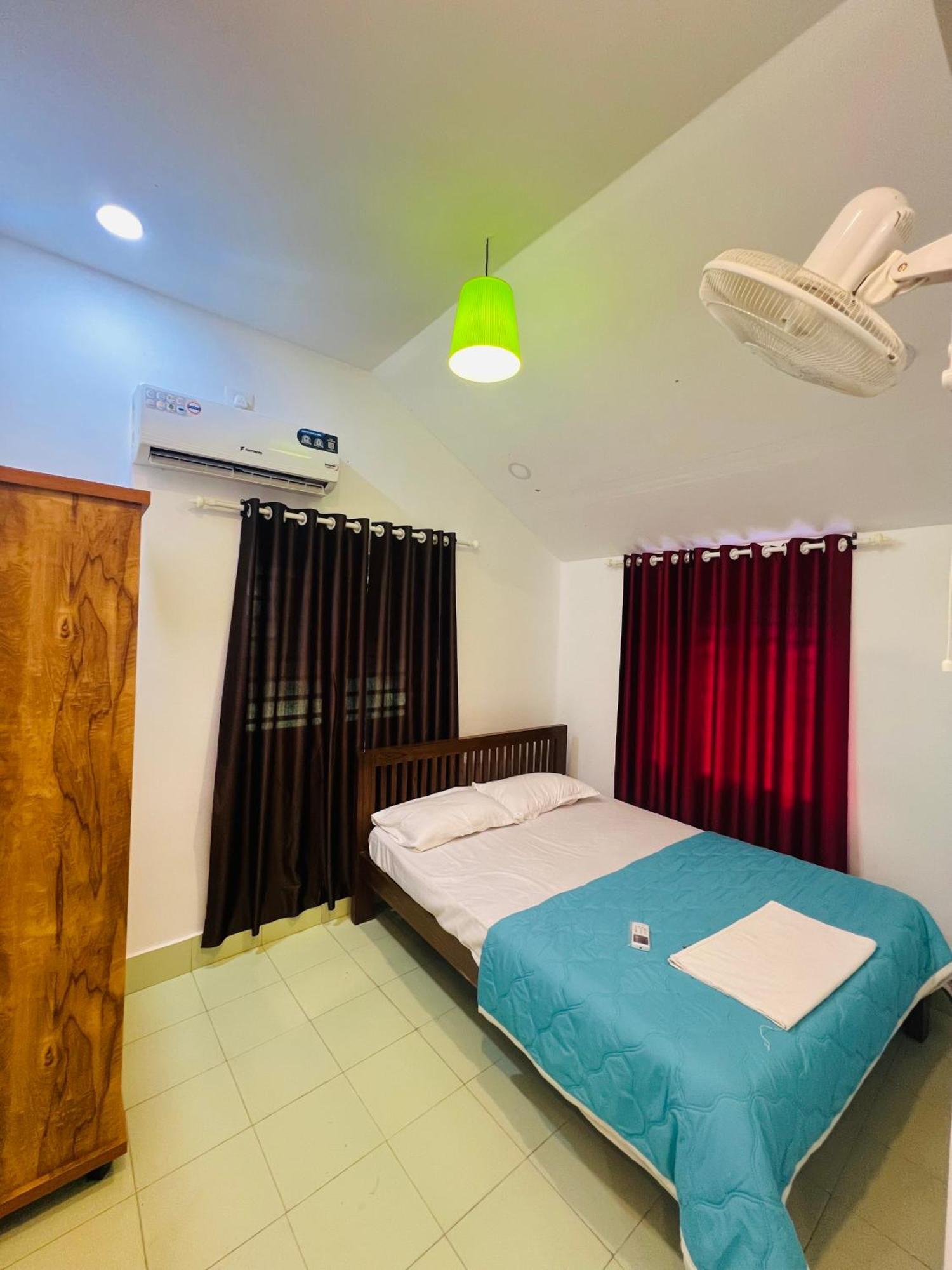 7Fort Homestay Athirappilly Extérieur photo